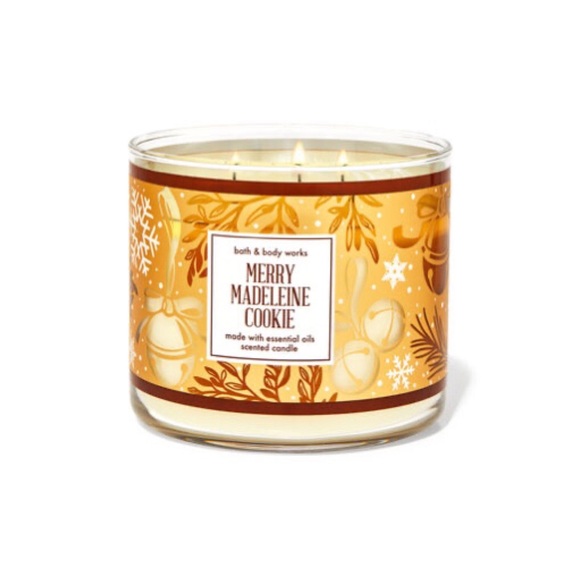 Bath & Body Works Candle Merry Madeleine Cookie